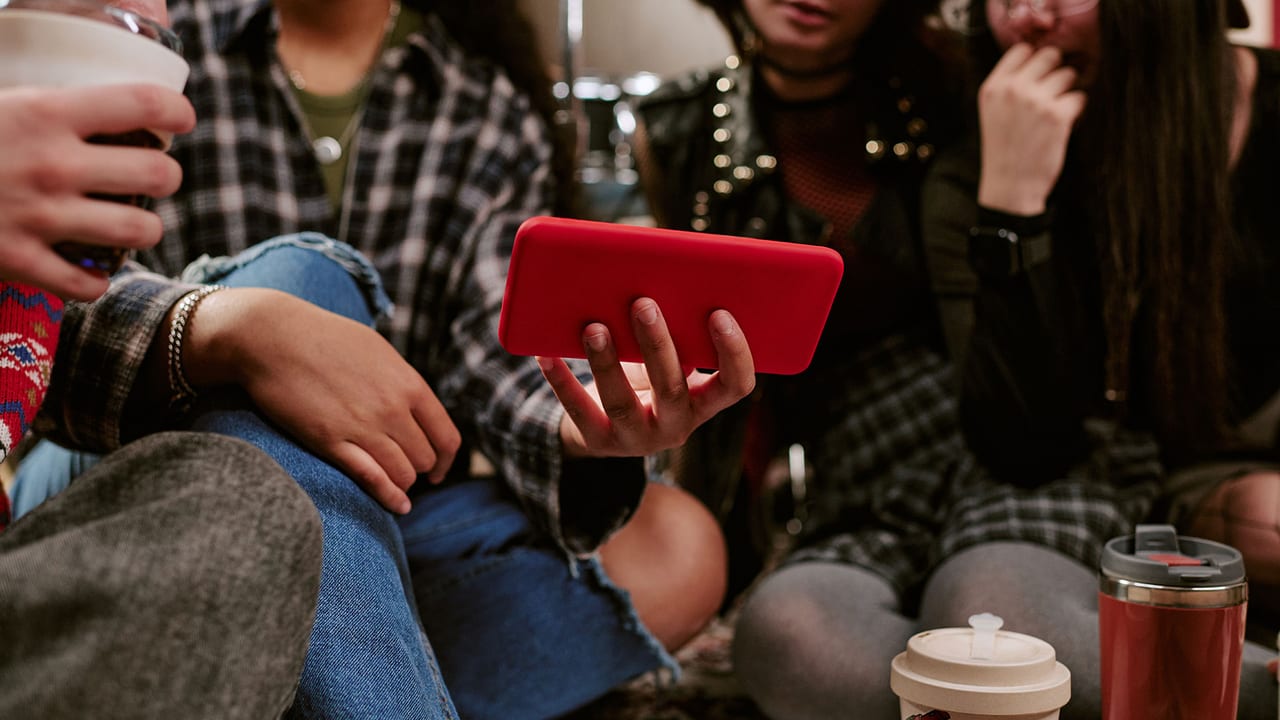 Under-15 Social Media Ban: E-Government Age Checks Start November 1