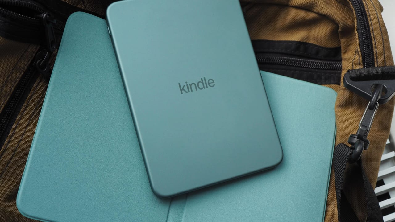 Kindle Goes Aluminum: Amazon's Flush-Screen Redesign Across the Lineup